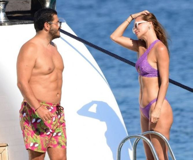 Maddi zorluğa dayanamadı Ebru Şallı Uğur Akkuş'tan boşanıyor eski eşi Harun Tan'a döndü - Resim: 4