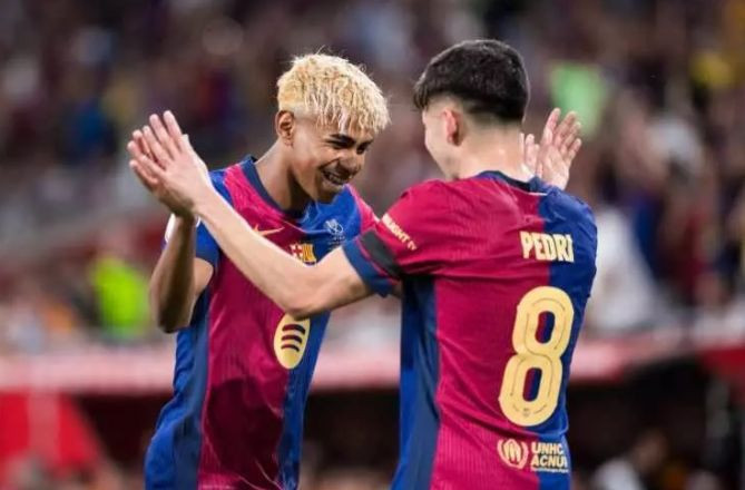 En değerli futbolcular listesi açıklandı: Listede 2 Türk yıldız var! - Resim: 1