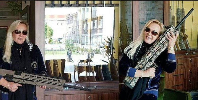 İşte Filiz Aker'in olaylı geçmişi boğazına falçata dayayıp - Resim: 2