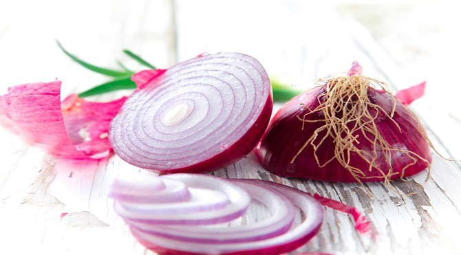 Sütün içine soğan koyup kaynatırsanız bu derde şifa oluyor - Resim: 4