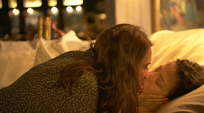 Yeşim Salkım'dan olay itiraf! 25 yıllık arkadaşımla seviştim - Resim: 4