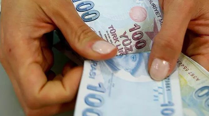 Milyonlarca çalışanın gözü zamda! 2022 asgari ücrette kim, ne bekliyor? - Resim: 1