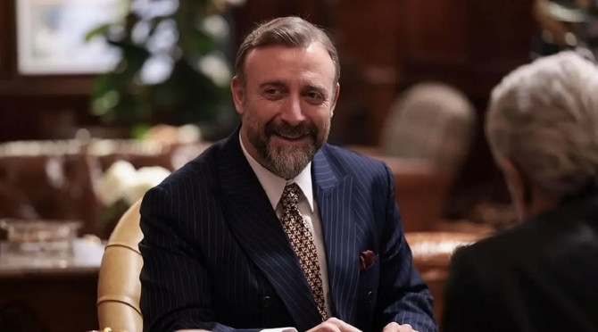 Halit Ergenç’in ikinci mesleği şaşırttı! Fiyatları dudak uçuklattı - Resim: 1