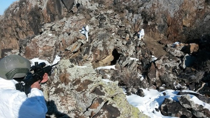 6 ilde komandolardan nefes kesen operasyon! - Resim: 2