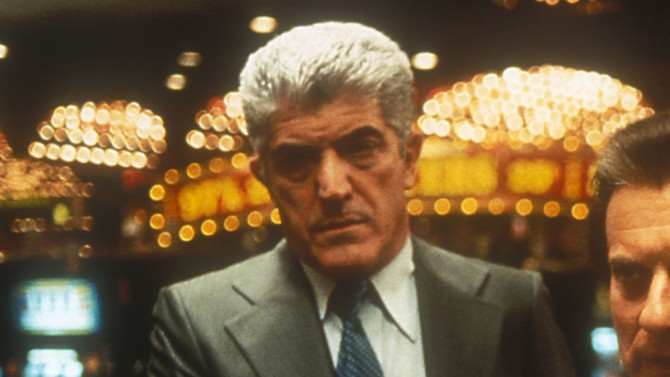 Ünlü oyuncu ameliyat masasında öldü! - Resim: 4