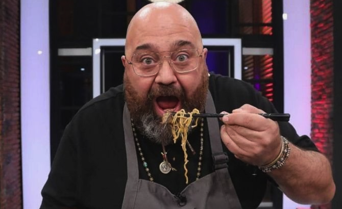 Somer Şef oğluyla fotoğraf paylaştı, sosyal medya çalkalandı: ''Aynı babası!'' - Resim: 1