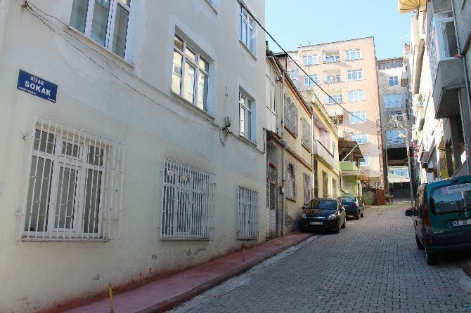 5 katlı binanın altından sokak geçiyor  - Resim: 3