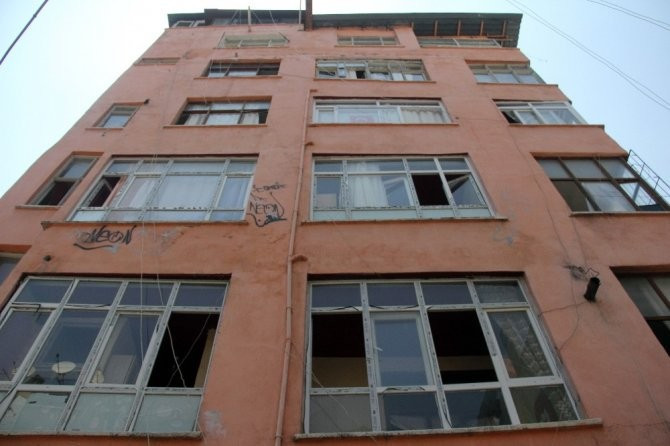 Medyumluk hizmeti adı altında fuhuş rezaleti - Resim: 3