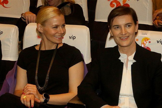 Eşcinsel Sırbistan Başbakanı'nın partneri doğum yaptı - Resim: 1