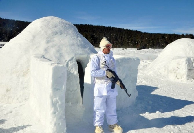 6 ilde komandolardan nefes kesen operasyon! - Resim: 1