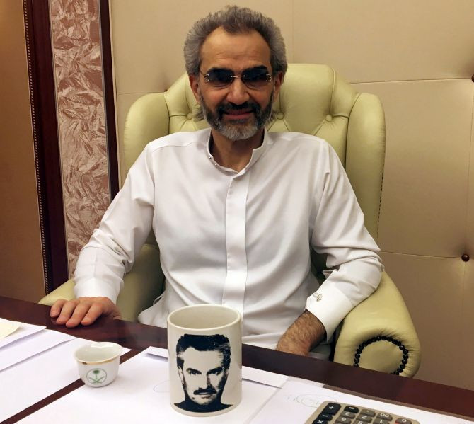 Prensin eski halinden eser yok şimdi! Cezaevindeki haline bakın... - Resim: 1