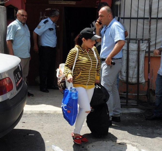 Medyumluk hizmeti adı altında fuhuş rezaleti - Resim: 1