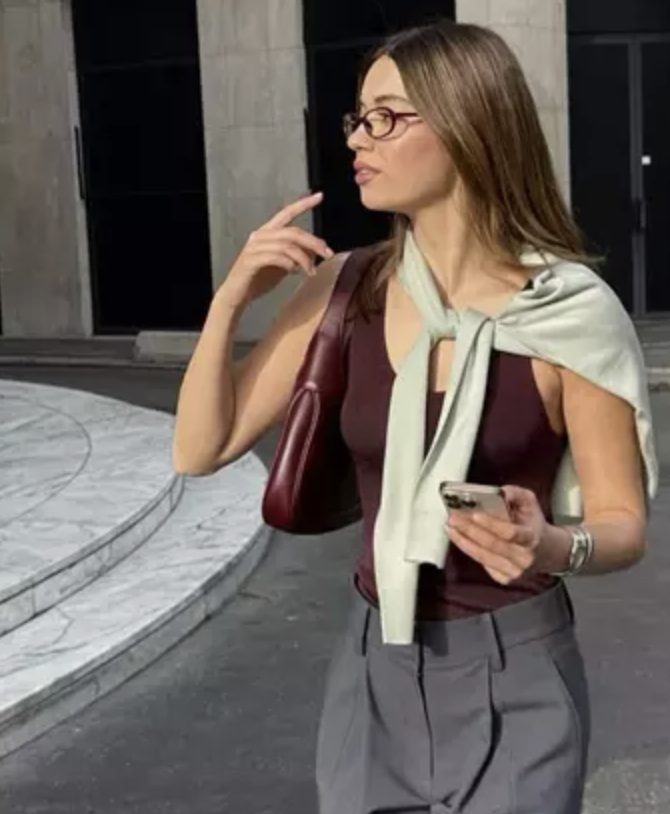 Afra Saraçoğlu Milano'dan paylaştı! O karelerine beğeni yağdı... - Resim: 4