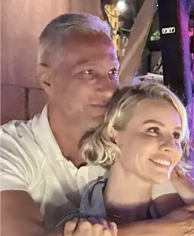 Esra Erol ve Ali Özbir Atina sokaklarından paylaştı! Duygusal kareler... - Resim: 4