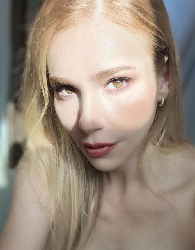 Elçin Sangu'nun 'Allah belasını versin, neden bu paraları kazanıyor' dediği oyuncu Fahriye Evcen mi? - Resim: 4