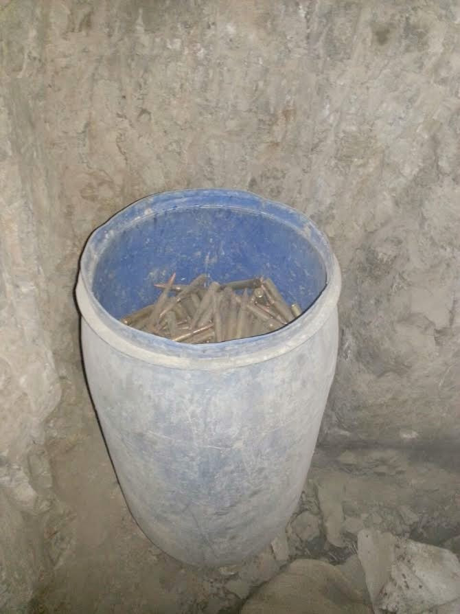 Hakkari'de çelik kapılı fanlı PKK mağarası  - Resim: 4