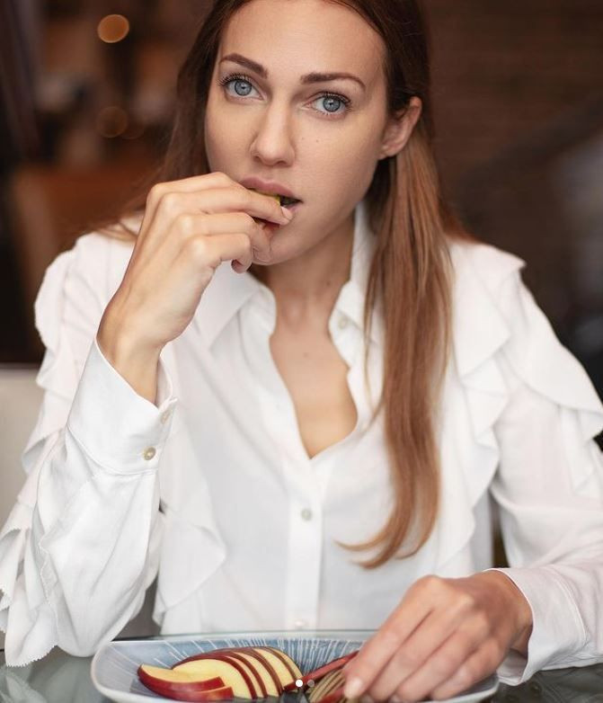 Meryem Uzerli küvette çırılçıplak fotoğrafıyla sosyal medyayı salladı - Resim: 3