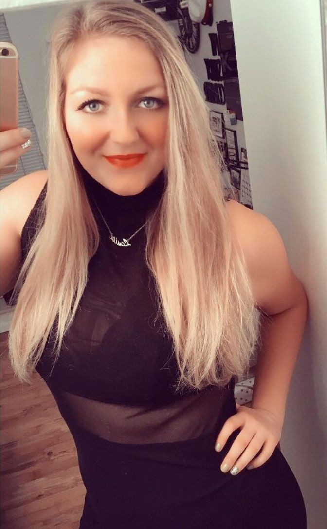 Gazeteci, röportaj için gittiği swinger partisinde canlı yayında cinsel ilişkiye girdi - Resim: 4