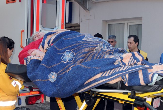 300 kiloluk hasta böyle taşındı - Resim: 2