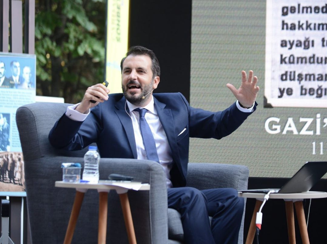 Osmantan Erkır'dan inanılmaz değişim Popstar'ın sunucusuydu - Resim: 4