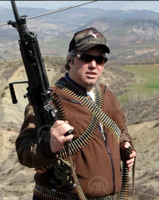 Cengiz Kurtoğlu'nun katıldığı doğum günü partisi olaylı bitti! Küfür etti, arbede çıktı - Resim: 2