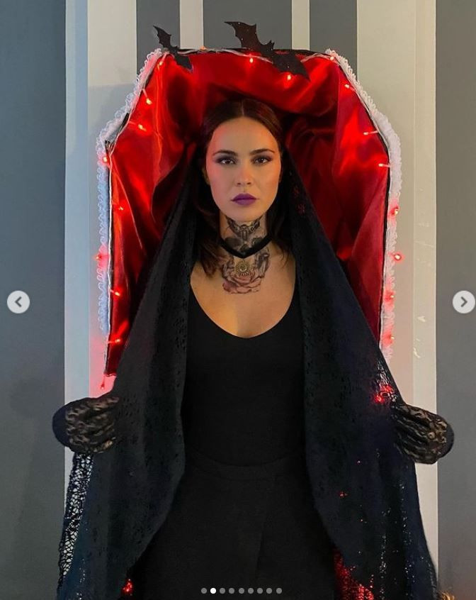 Zeynep Demirel'den Halloween Cadılar Bayramı kostümüne gelen linçlere 'ekonomi'yanıtı - Resim: 1