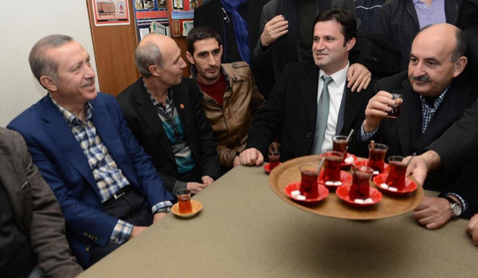 Erdoğan'dan kahvehane ziyareti - Resim: 4