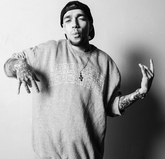 Ezhel Barış Pınarı Harekatı'na gönderme yapıp savaşa hayır deyince olay oldu - Resim: 3