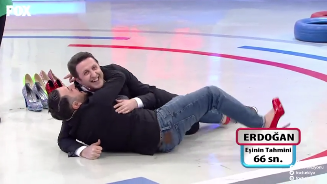 Fox TV Yaparsın Aşkım'da Türkiye bunu da gördü İlker Ayrık'a yaklaşıp... - Resim: 4