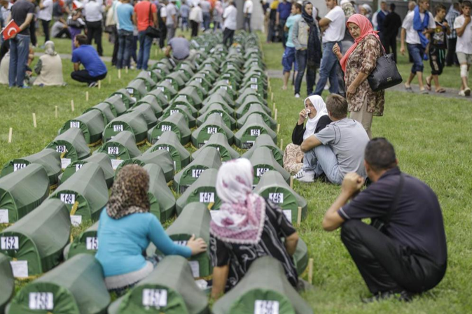 Srebrenitsa katliamı....19 yıl sonra 175 kişi daha toprağa veriliyor - Resim: 2