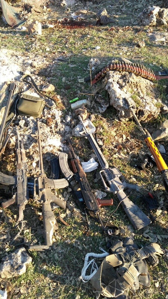 PKK'lıların eşyalarının arasından bakın ne çıktı! - Resim: 4