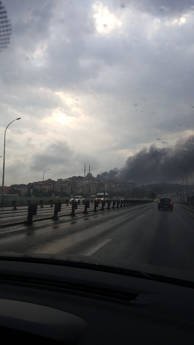 Kağıthane'de bir atölyeye yıldırım düştü - Resim: 3