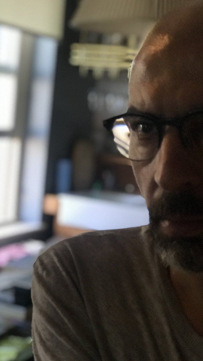 Okan Bayülgen 'kafayı üşüttü'! Ünlü sunucu yeni imajıyla şaşırttı - Resim: 4