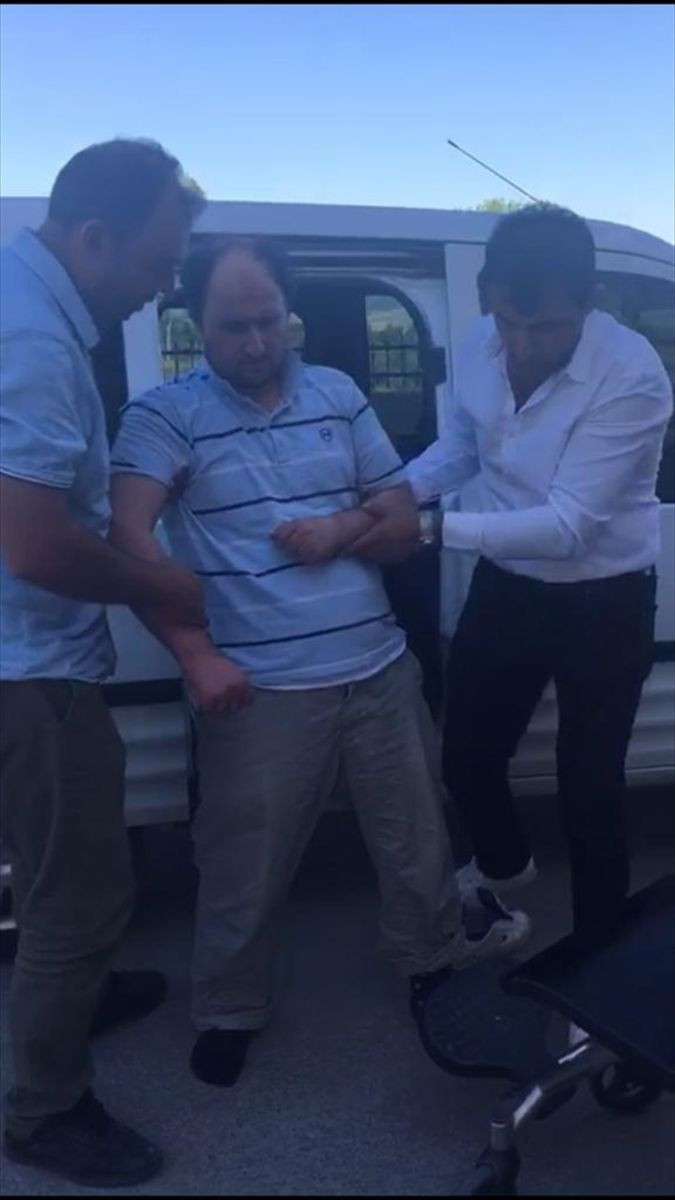 Konya'da gözaltına alınan FETÖ'nün mahrem abisi polise zor anlar yaşattı - Resim: 4