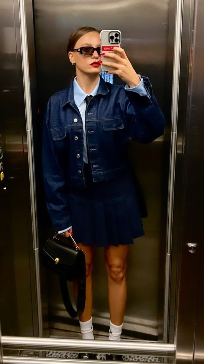 Serenay Sarıkaya'dan süper minili yırtmaçlı pozlar! 'Şahmeran yükleniyor' - Resim: 2