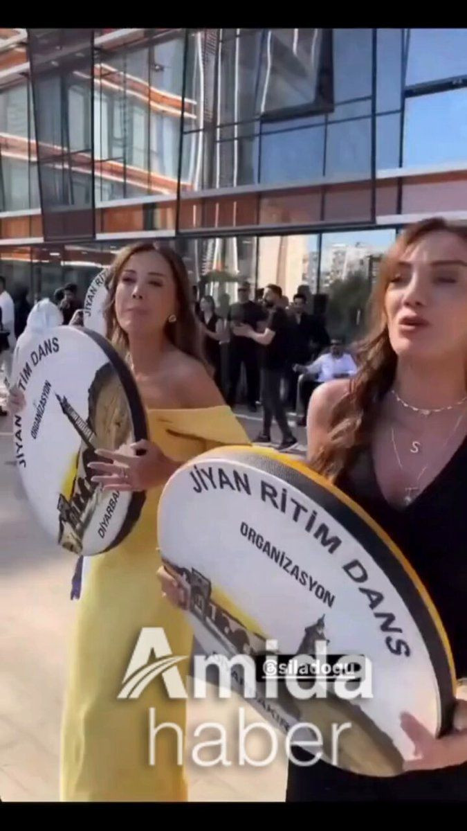 Dilan Polat, Diyarbakır’daki işyerinin açılışında Kürtçe şarkı söyleyip erbane eşliğinde dans etti - Resim: 1