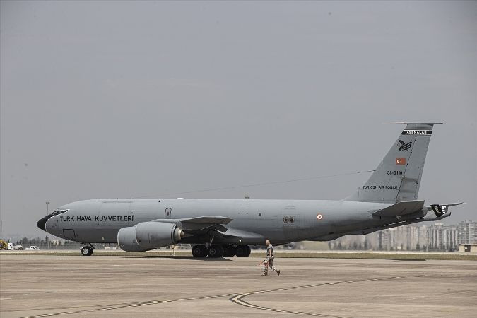 İşte Türkiye'nin dev yakıt ikmal uçağı! Tek uçuşla 20 savaş uçağına yakıt desteği! - Resim: 3