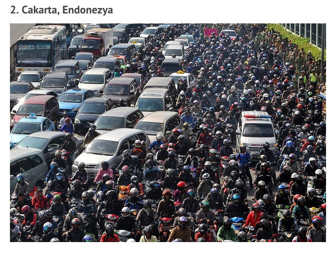 İstanbul trafiği mi? Beterin beteri var...  - Resim: 2