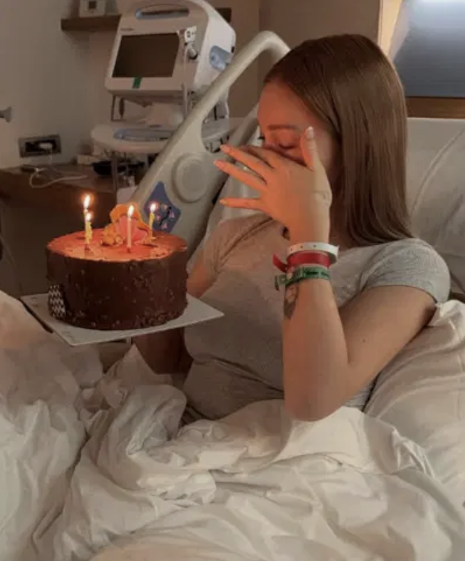 Kalça dolgusu sebebiyle ameliyat olmuştu! Danla Bilic'ten kötü haber - Resim: 1