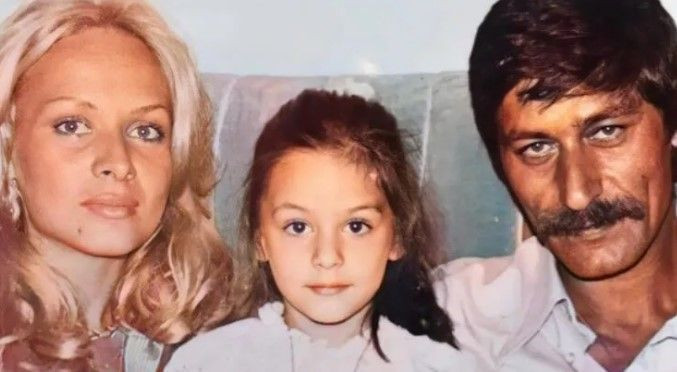 Kötü haberi eşi duyurdu! Ebru Cündübeyoğlu'nu yıkan haber - Resim: 1