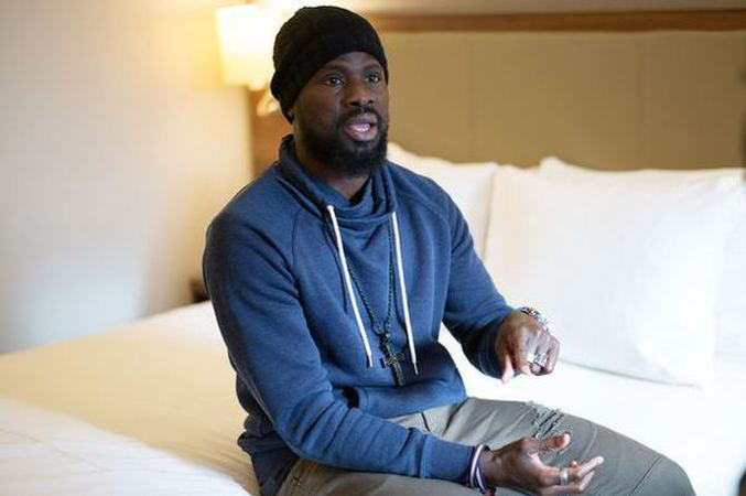 Galatasaray'ın eski yıldızı Emmanuel Eboue haber bekliyor! - Resim: 3
