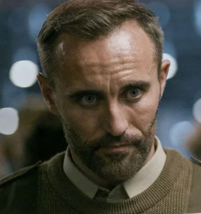 Kıvanç Tatlıtuğ Netflix'in efsane dizisi Into The Night'ta rol aldı - Resim: 3