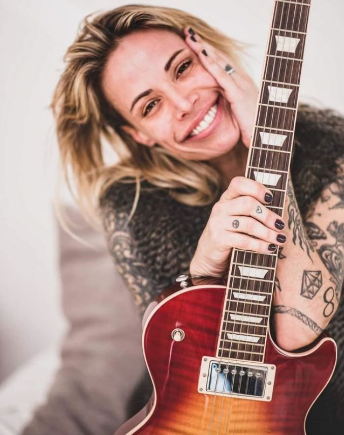 Fenerbahçeli Jose Sosa Melisa Döngel ile aşk mı yaşıyor? Şarkıcı eşi Carolina'dan boşandı - Resim: 4