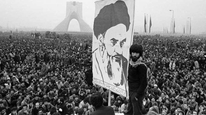 Kasım Süleymani'nin cenazesi Ayetullah Humeyni'nin cenazesini akla getirdi - Resim: 1