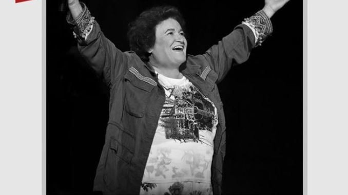 'Korkunç, tasvip etmiyorum' deyip eleştirdi Selda Bağcan'dan Gülşen'in cesur kıyafetlerine tepki - Resim: 4