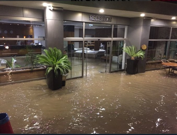 Muğla depreminden gelen görüntüler! Herşeyi yere indirdi - Resim: 3