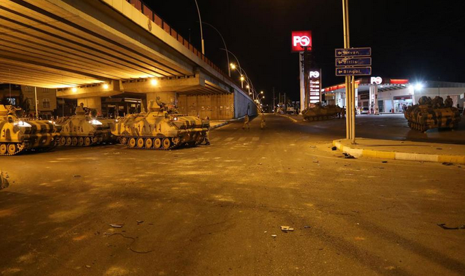 Kobani olayları askeri kışladan çıkardı - Resim: 1