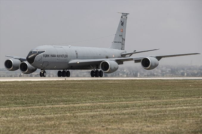 İşte Türkiye'nin dev yakıt ikmal uçağı! Tek uçuşla 20 savaş uçağına yakıt desteği! - Resim: 1