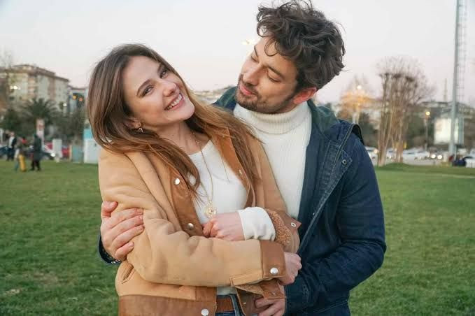 Alp Navruz tehditler savurdu TRT 1 dizisi Elimi Bırakma setinde kriz çıktı - Resim: 1