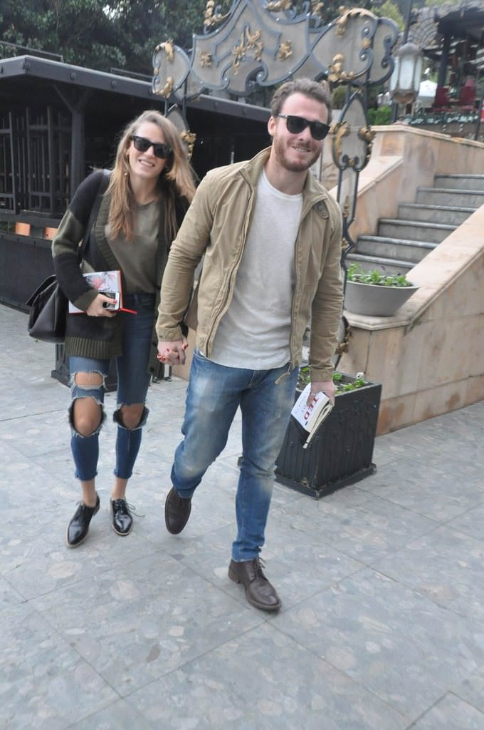 Serenay Sarıkaya ile Kerem Bürsin'i evlendirdiler - Resim: 2